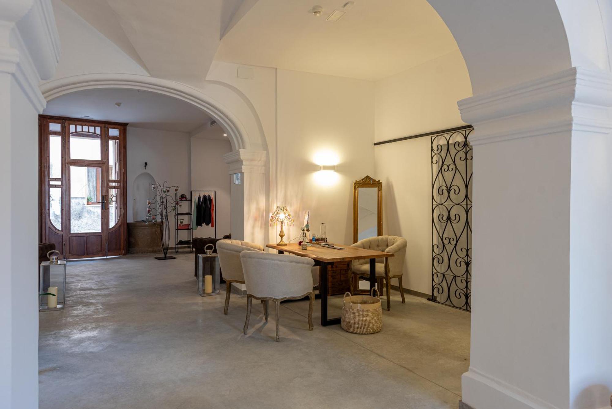 Cas Catala Hotel Синеу Екстериор снимка